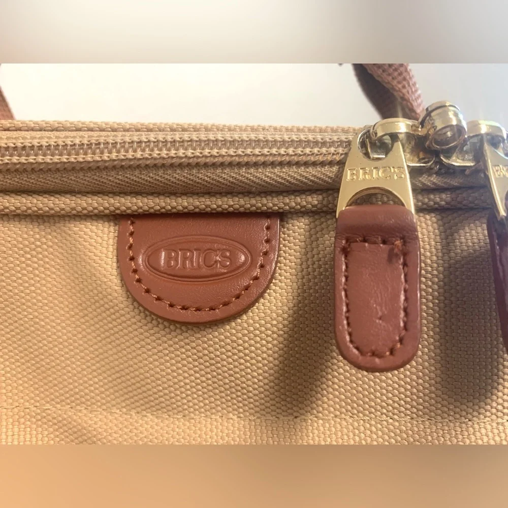 BRIC'S Tan Travel Bag Leather Trim Business Travel luggage bag